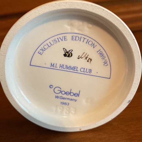 🖤TM6 ‘Hello World’ Hummel Goebel #429 - Picture 7 of 8